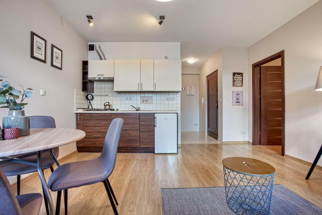 Trendy Kochanowskiego Street Apartment Krakow